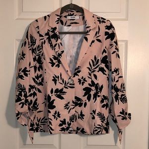 Pink flower bow sleeve blazer